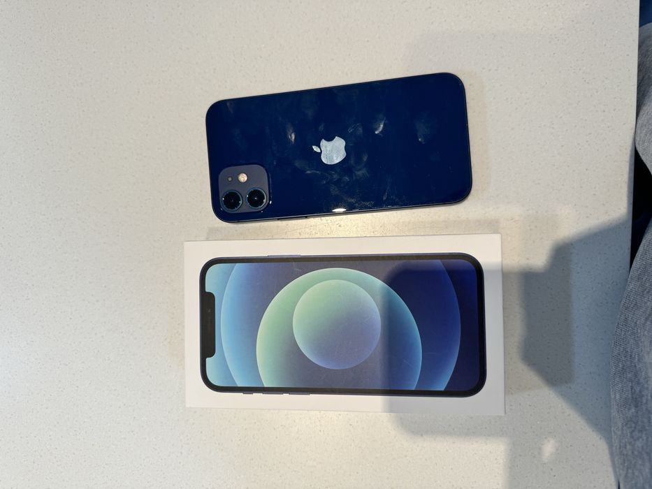 Iphone 12, коробка один хозяин