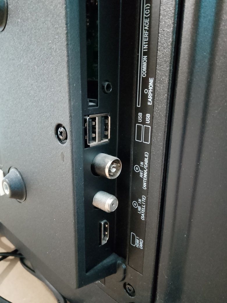Haier 32 smart tv S1