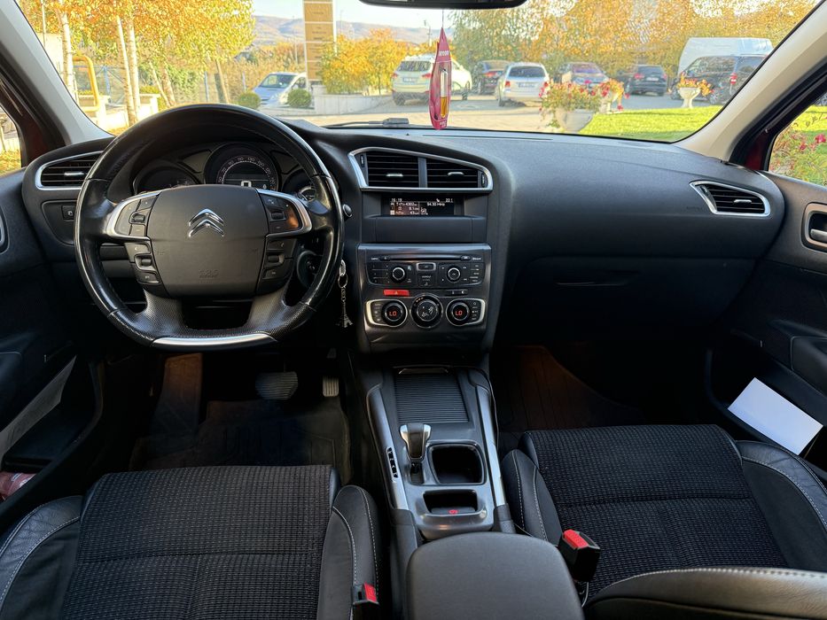 Citroen C4 - cutie pilotata