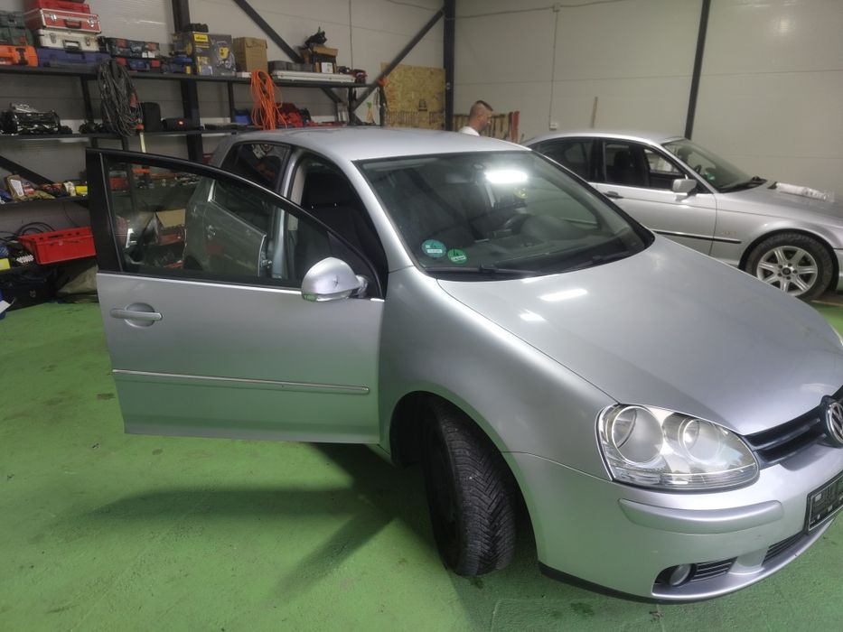 vând golf 5  1.9tdi diesel