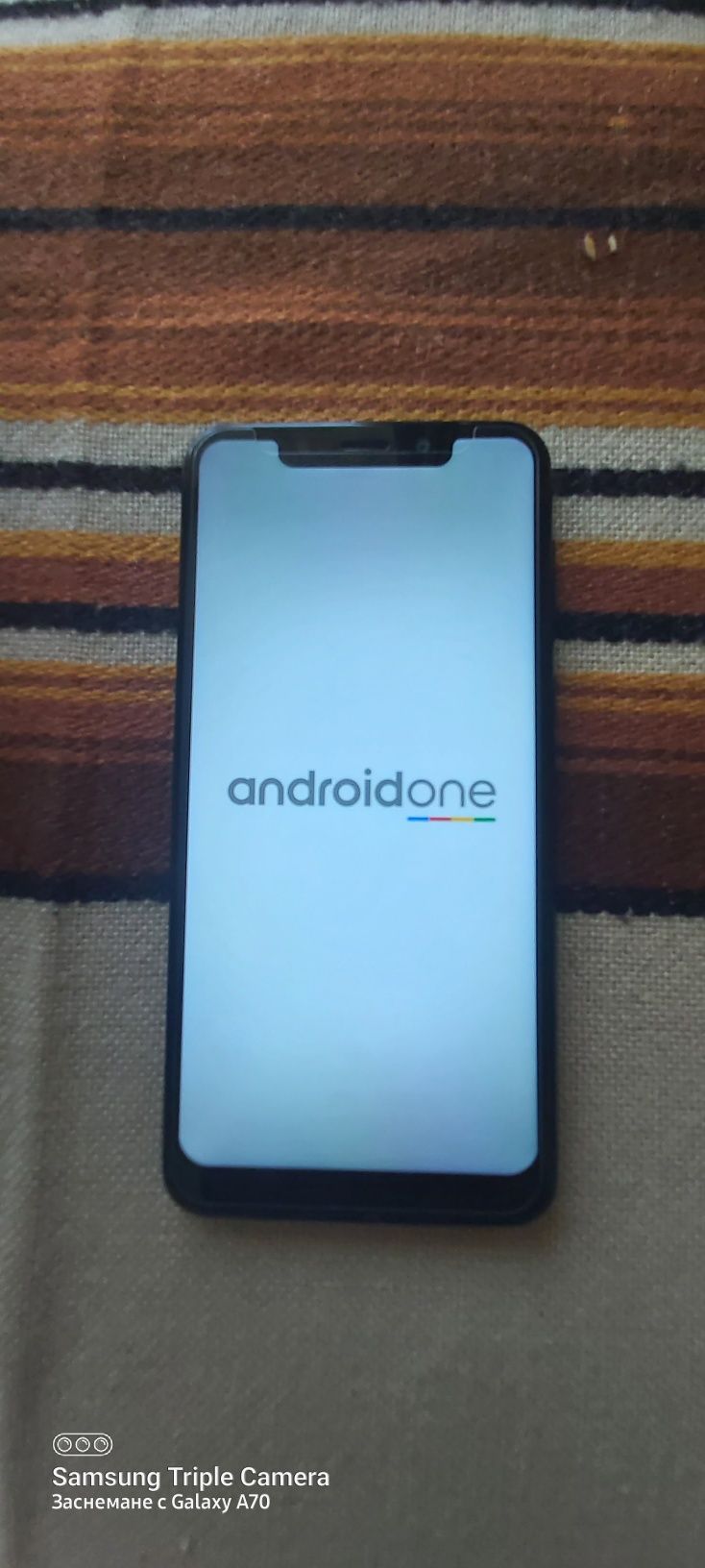 Motorola One Play P30