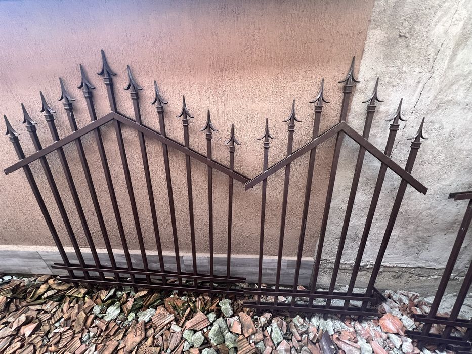 Elementi poarta fier