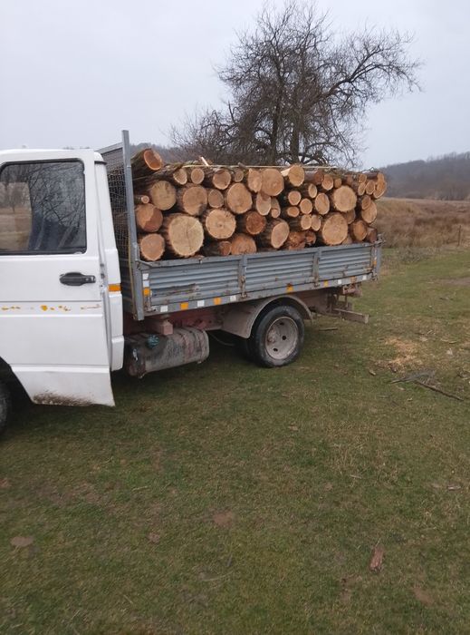Lemn de foc de vinzare