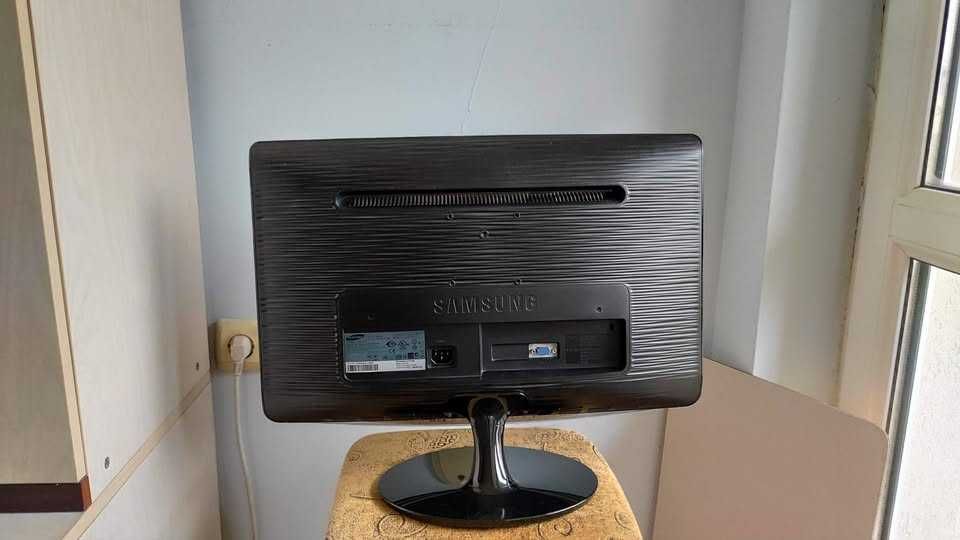 Монитор Samsung SyncMaster B2230N LCD 22''
