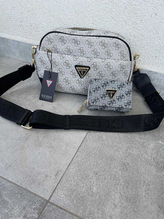 Guess чанти ,раници бъбрек