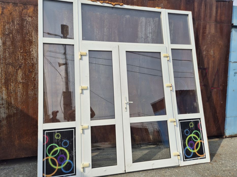 Стеклопакеты , входные группы , с дверями, размеры разные