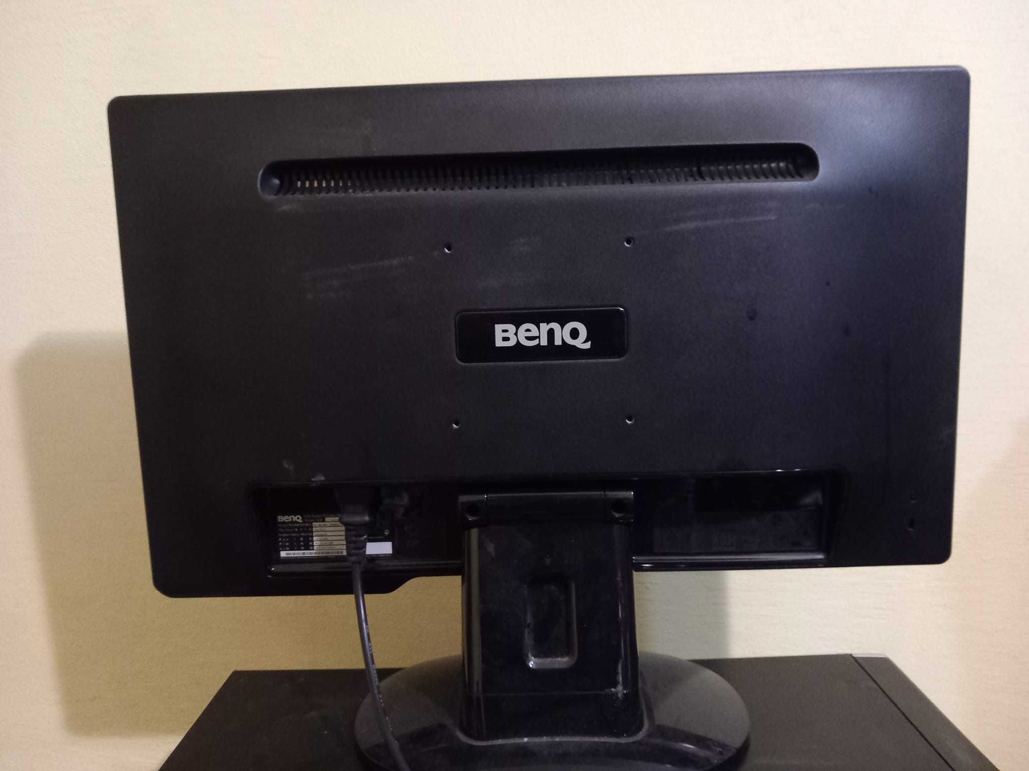 Monitor BenQ 21.5 inch full hd VGA + DVI