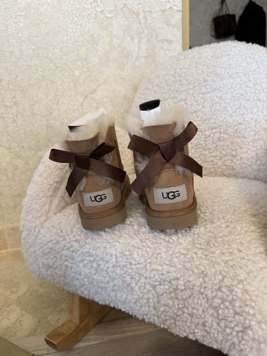 Ugg mini bailey bow 25