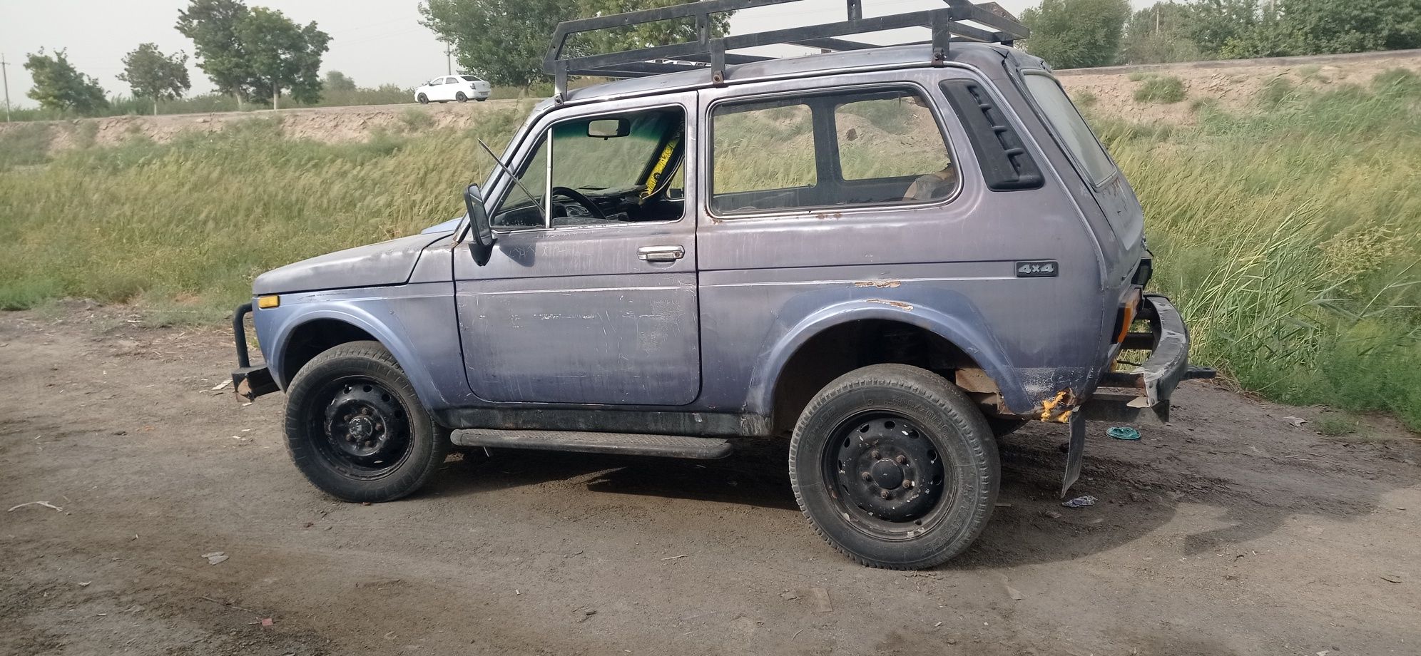 Srochny Niva sotiladi SROCHNY 1984yil
