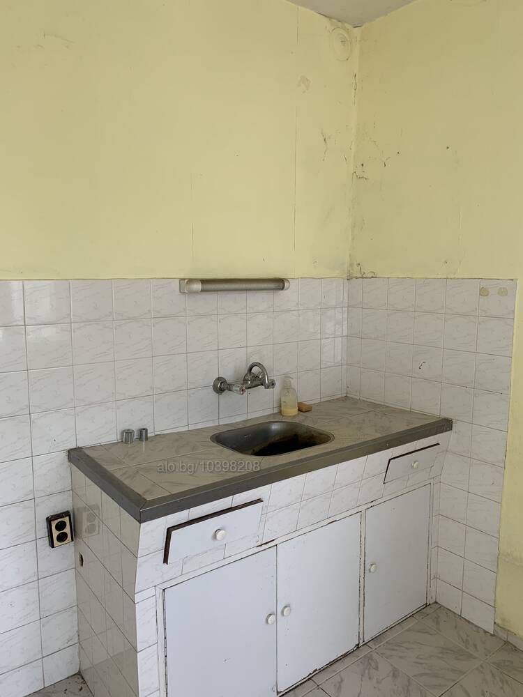 Продава се Двустаен апартамент в Шумен, Болницата - 46 кв.м за 1663 €/кв.м - Снимка #6