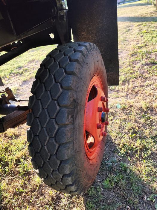 Vând remorci  preț negociabil