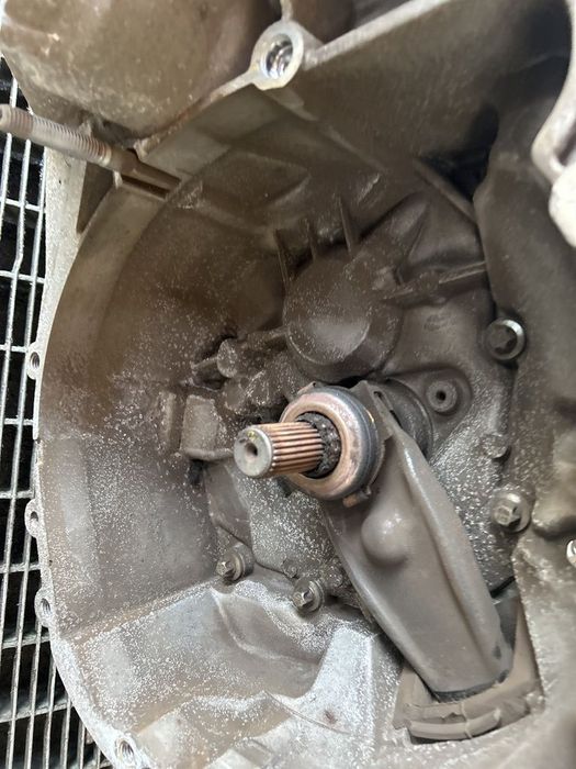 Cutie de viteze Dacia Dacia Logan II MCV 1.2 B 2013 - 2016 75CP Manuala 5 Trepte D4F732 ...