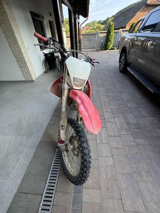 Motocicleta enduro honda 250 4t (honda crf, yamaha yzf, ktm exc)