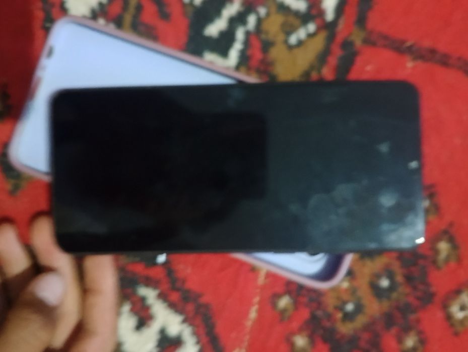 Samsung galaxy A02 xolati yaxshi aybi yoq xotira 32gb