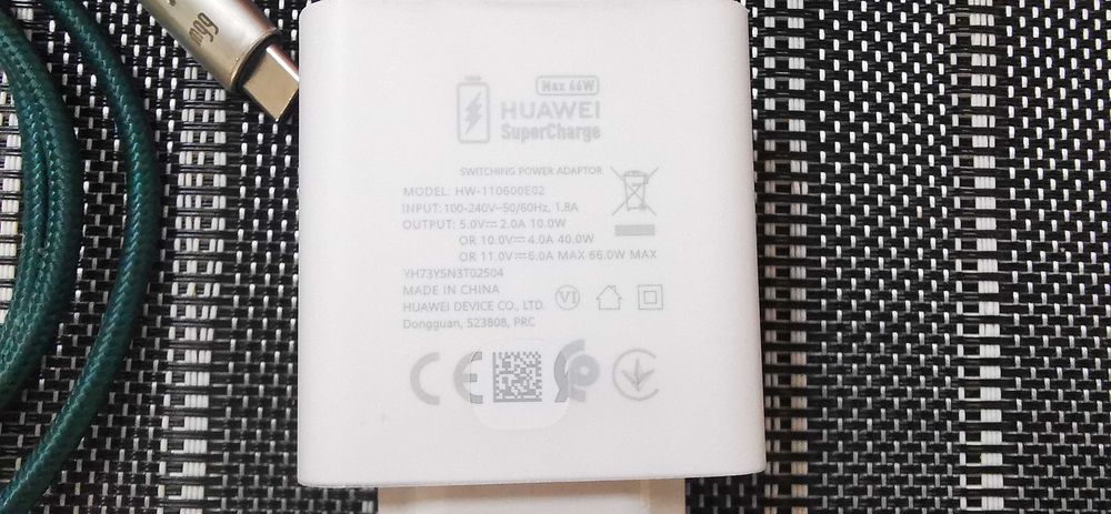 Încărcător huawei 66w 6A turbo charge cu cablu USB-C de 6A (66W)