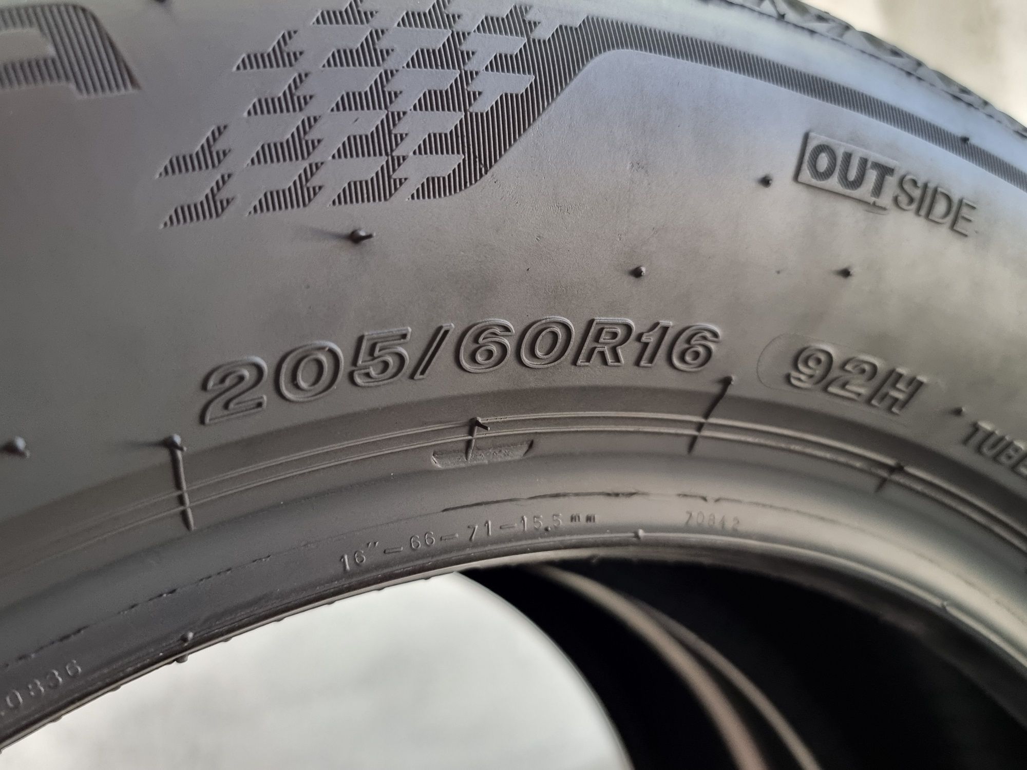 "DOT 22" 205/60/16 Bridgestone 4Броя: 260лв 6.5мм