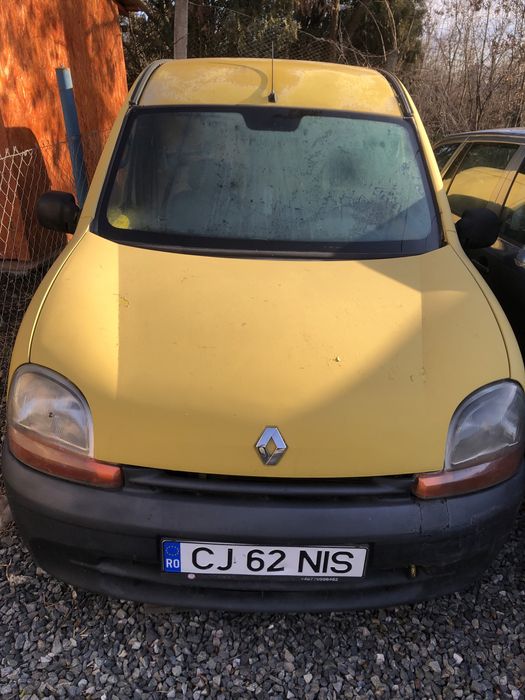 Dezmembrez renault kango  2002