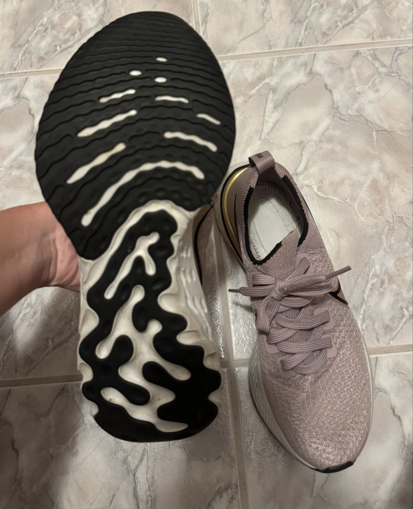 Sneakers Nike Wmns React Infinity Run “Plum Fog”