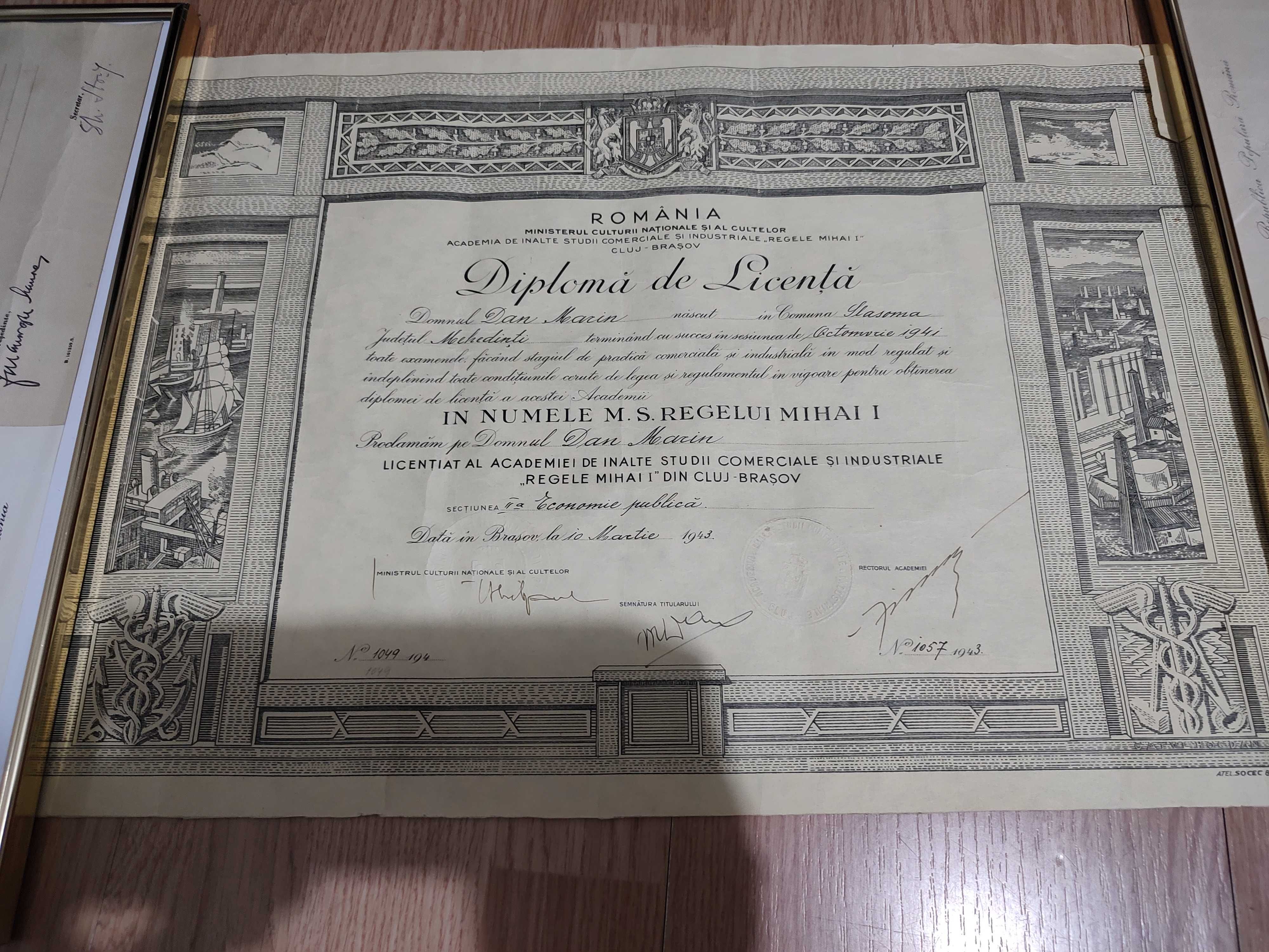 Diploma de licenta, inramata, anul 1943, in numele Regelui Mihai I