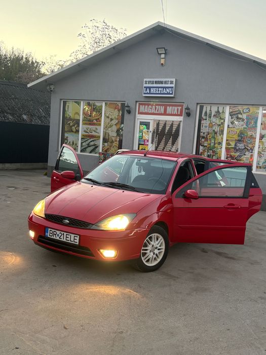 Vând sau schimb Ford focus