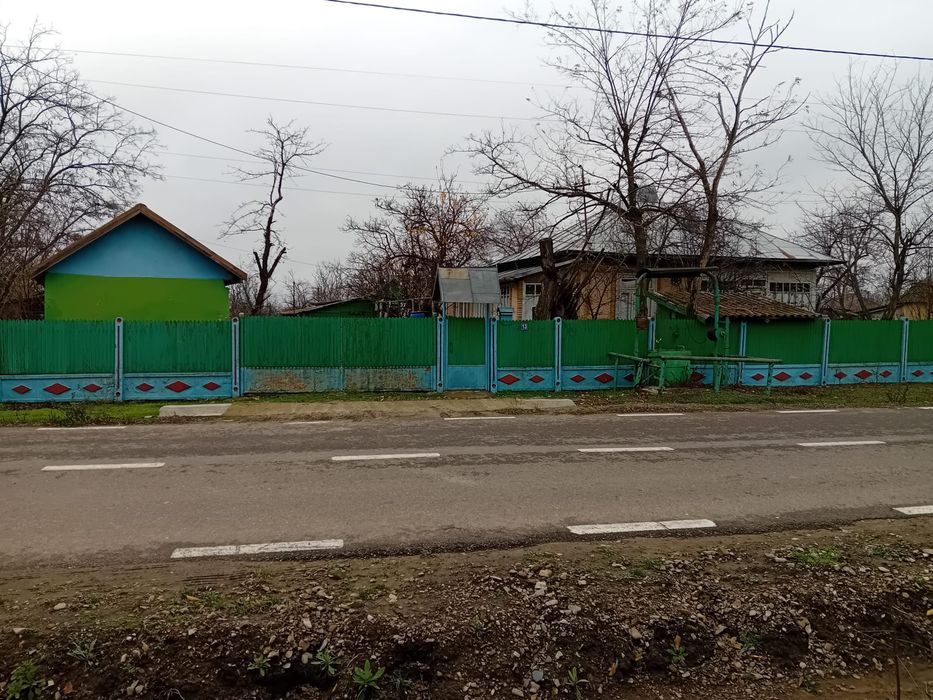 Casa la curte comuna Ulmu / Braila