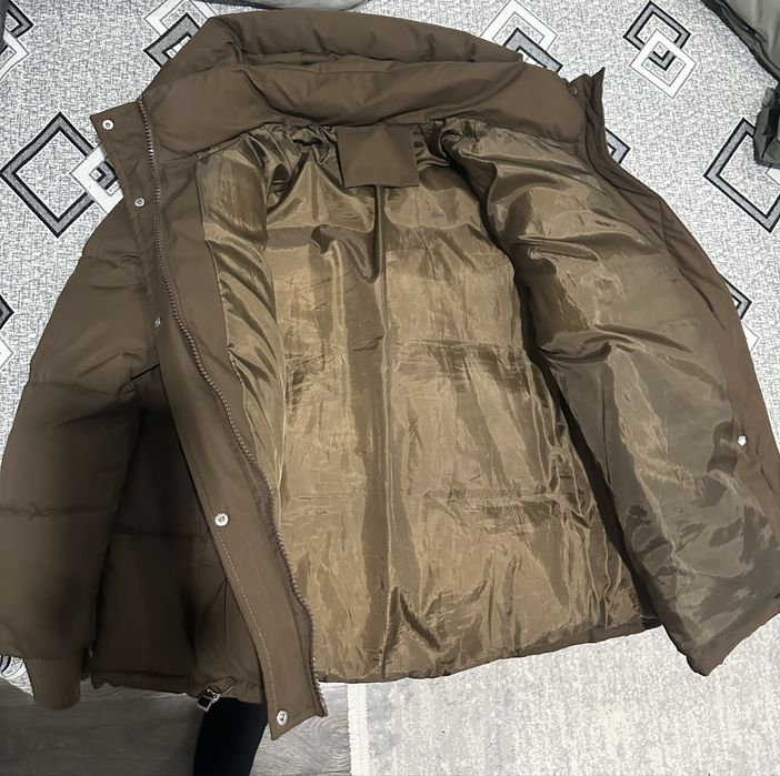 Срочно продам зимнюю укороченную куртку!