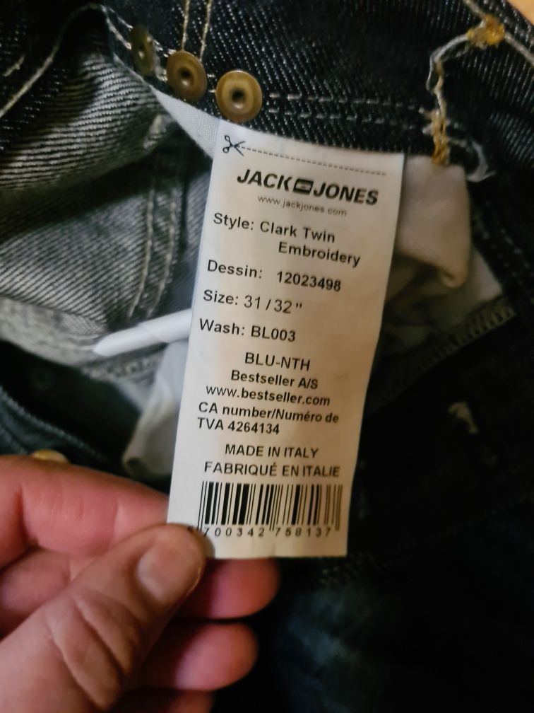 Blugi Jack&Jones,30lei