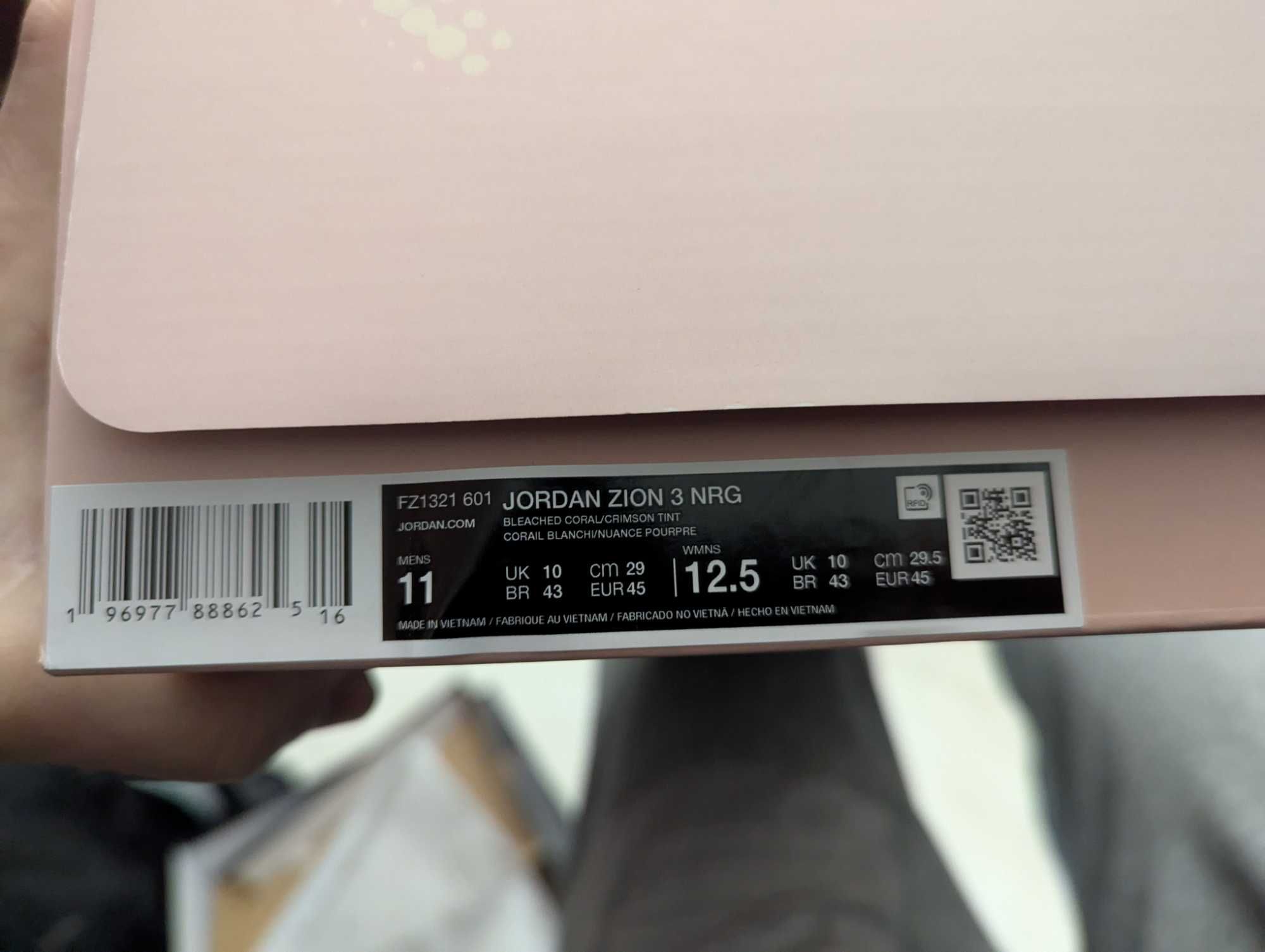 Jordan ZION 3 NRG маратонки 45 номер