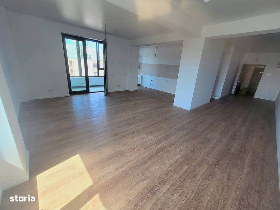 2 Cam bloc COLIBRI pret 140.000  euro