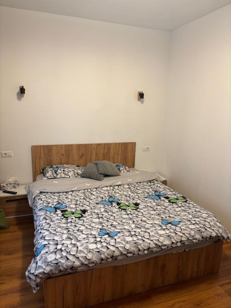 Inchiriez apartament 2 camere in Sânpertu Residence. Str Universului.