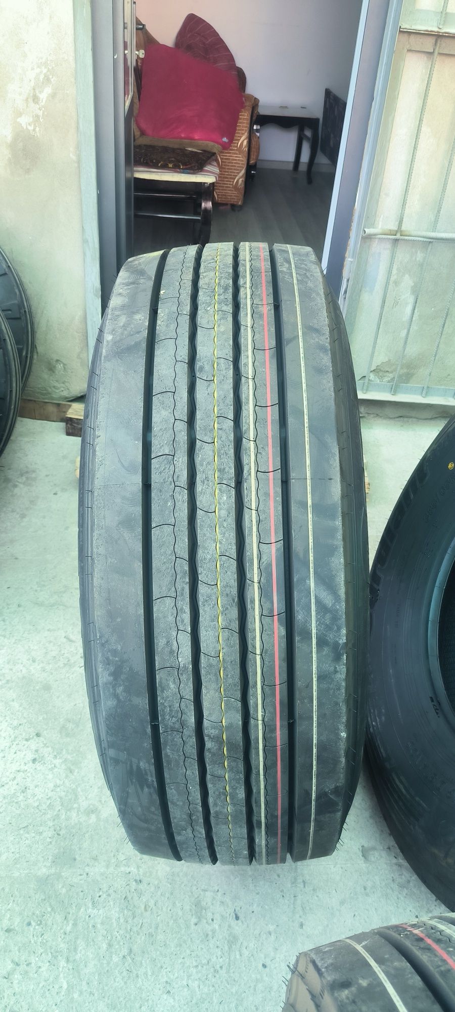 Шина размер 385/65R22.5 Cordiant