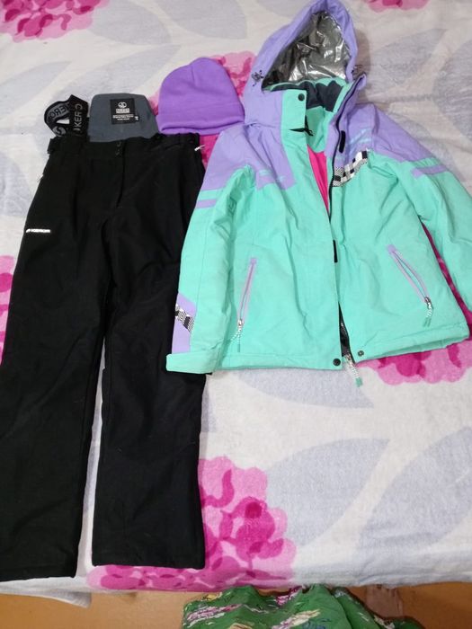 Зимний костюм спортивный  на девочку