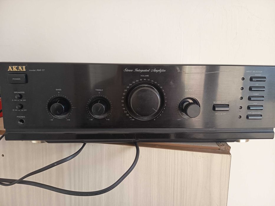 Аудио усилвател AKAI AM 17