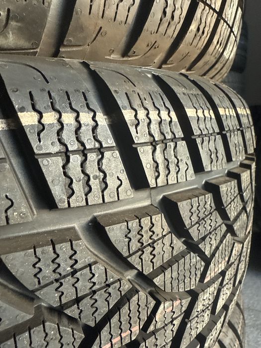 Anvelope de iarna noi 205/55 R16