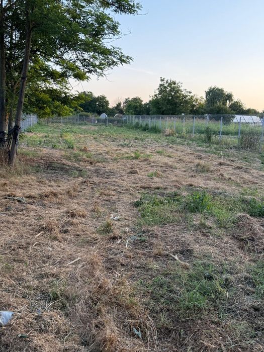 Teren intravilan de vânzare, com. Vărăști