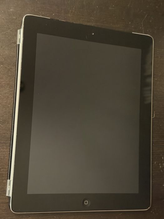 MacBook Air Silver, 13.3", 128GB SDD, 4GB RAM, WiFi