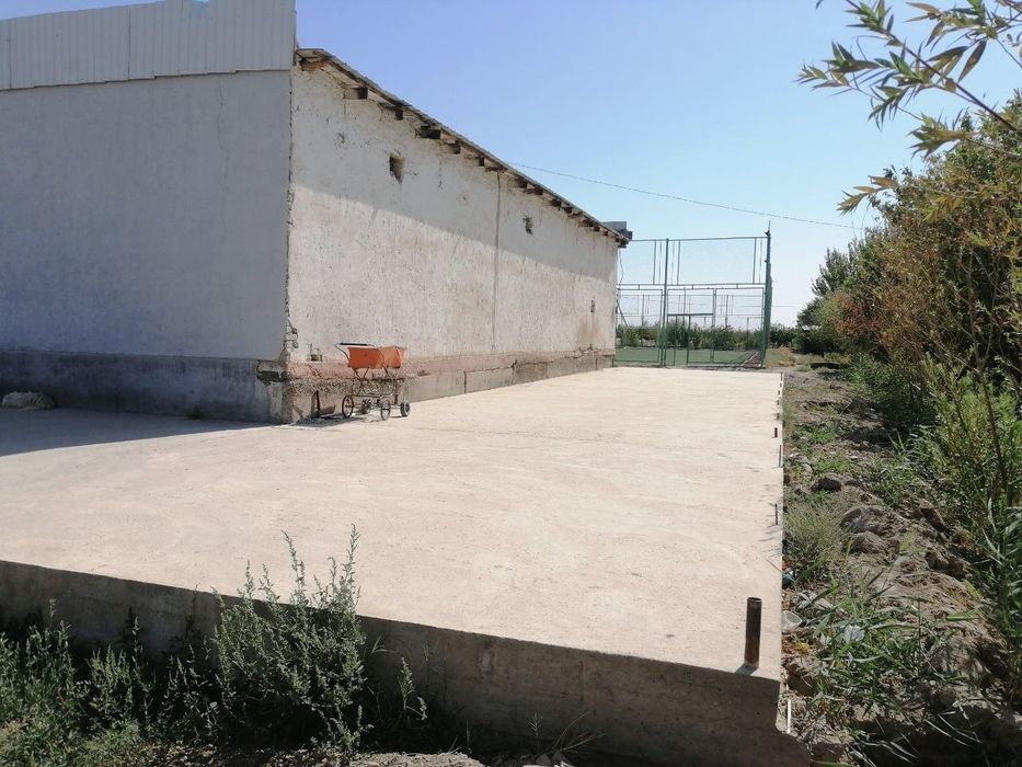 Дорихона ошхона ва савдо дукони биноси