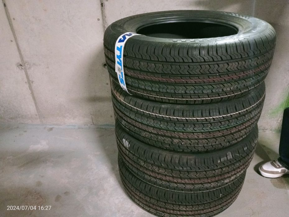 Продам шины новые  4 штук за