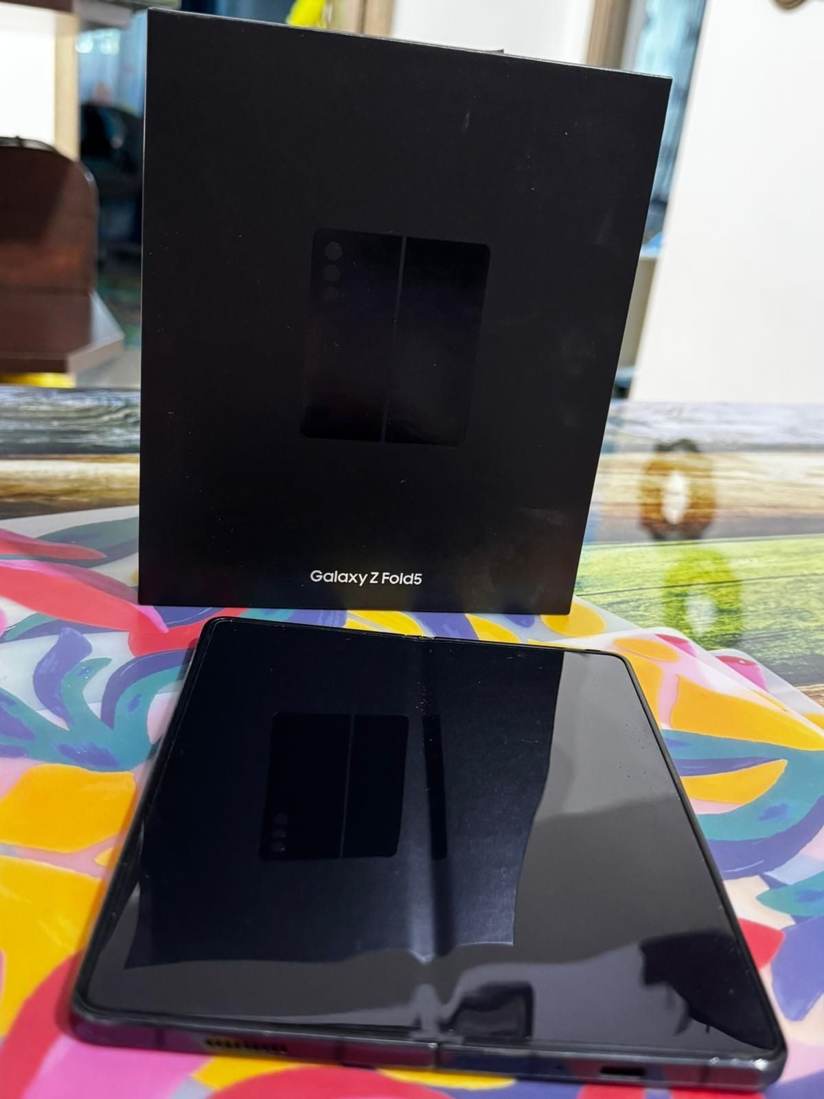 Samsung Galaxy Z fold 5 - 512GB stocare - 12GB RAM
