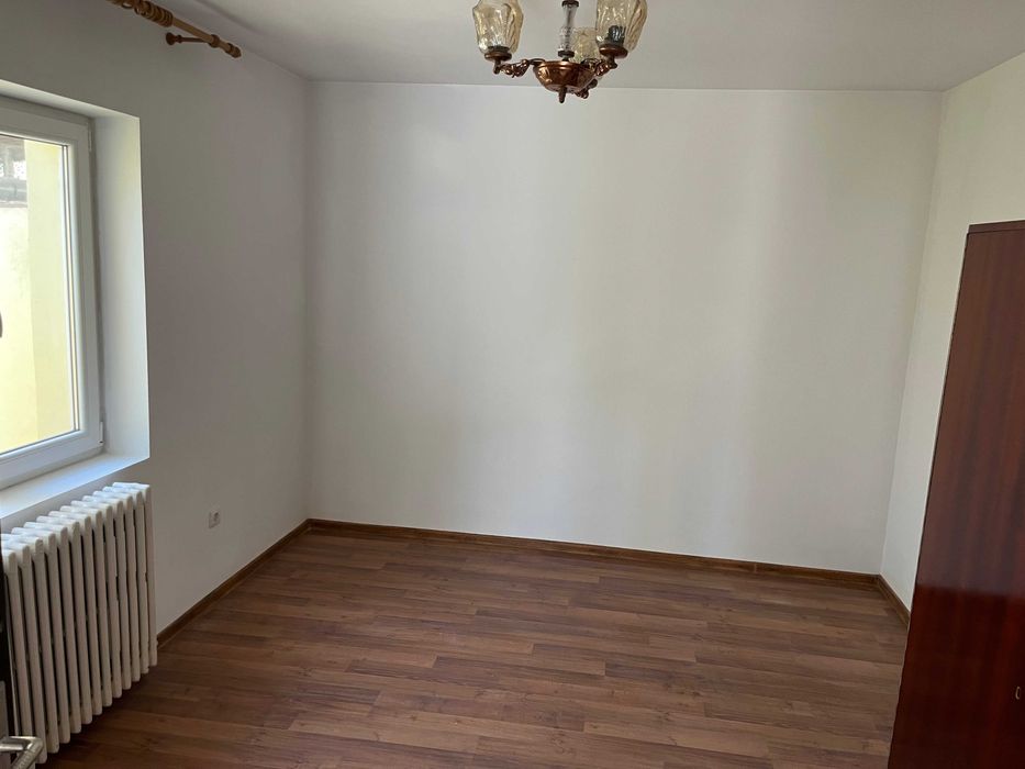 RACARI - Ghergani - casa + teren arabil de vanzare