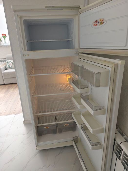 Продается холодильник  Атлант модель МХМ-2706