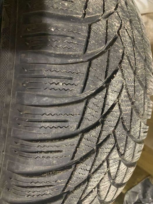 Зимни гуми Lassa 205/55 R16, 120 лв за комплект от 4 броя