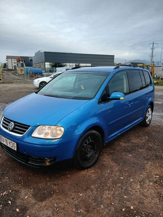 Vând touran 1.9D 6 trepte 7 locuri