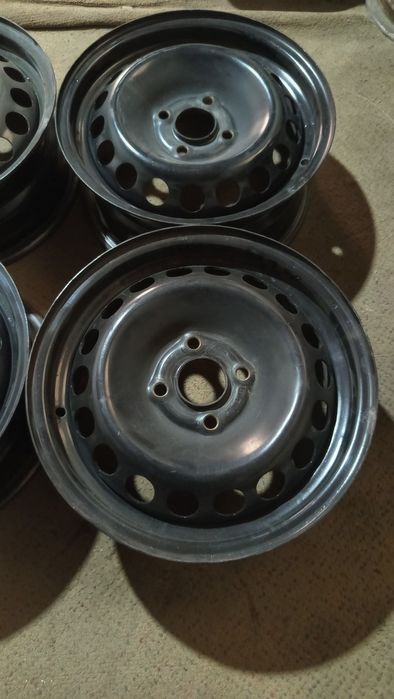 14diska qoʻqon idiyal holatda turibdi