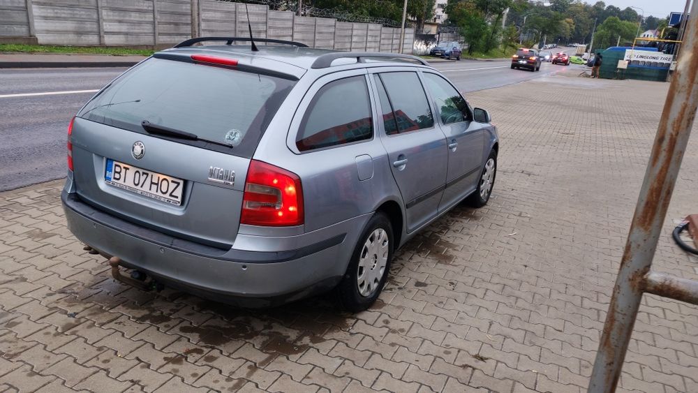 Vând Skoda Octavia