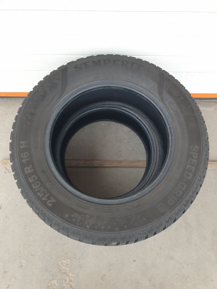 Зимни гуми 2 броя SEMPERIT SpeedGrip5 215 65 R16 дот 3621