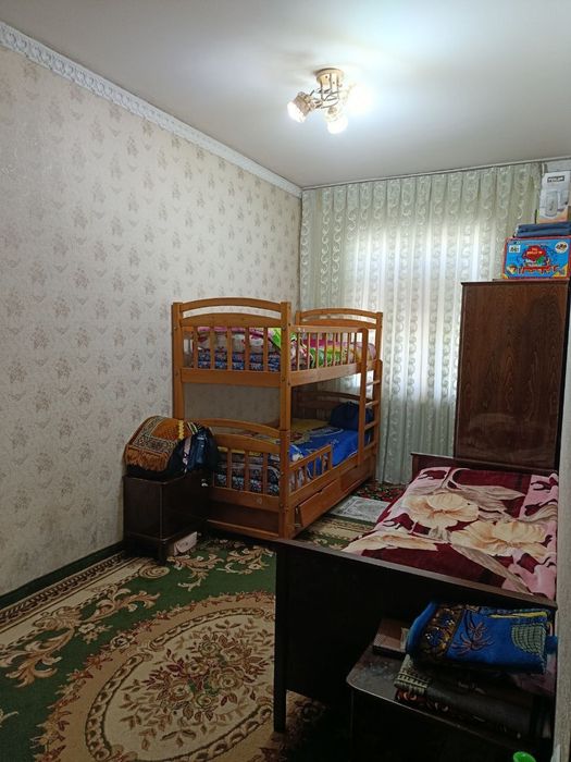 Юнусабад 13 квартал. Продается квартира 3/1/4