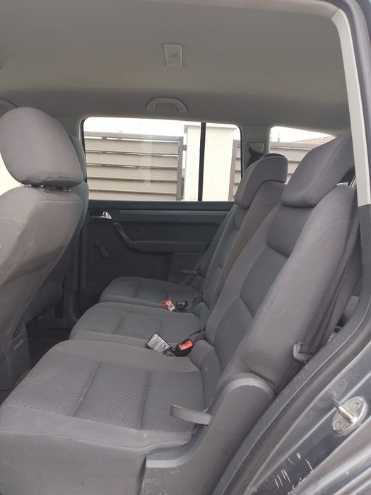 Dezmembrez VW Touran 1.9 tdi AVQ 6 trepte Orice piesa disponibila