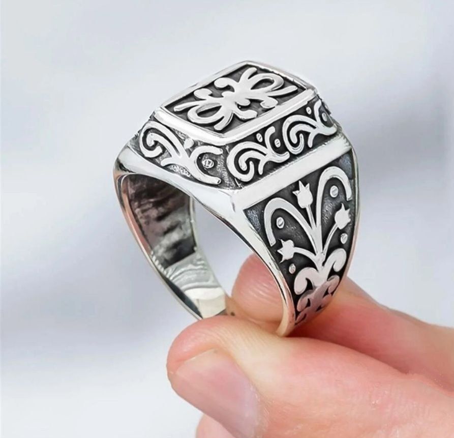 Перстень Волк, серебро 925 пр.