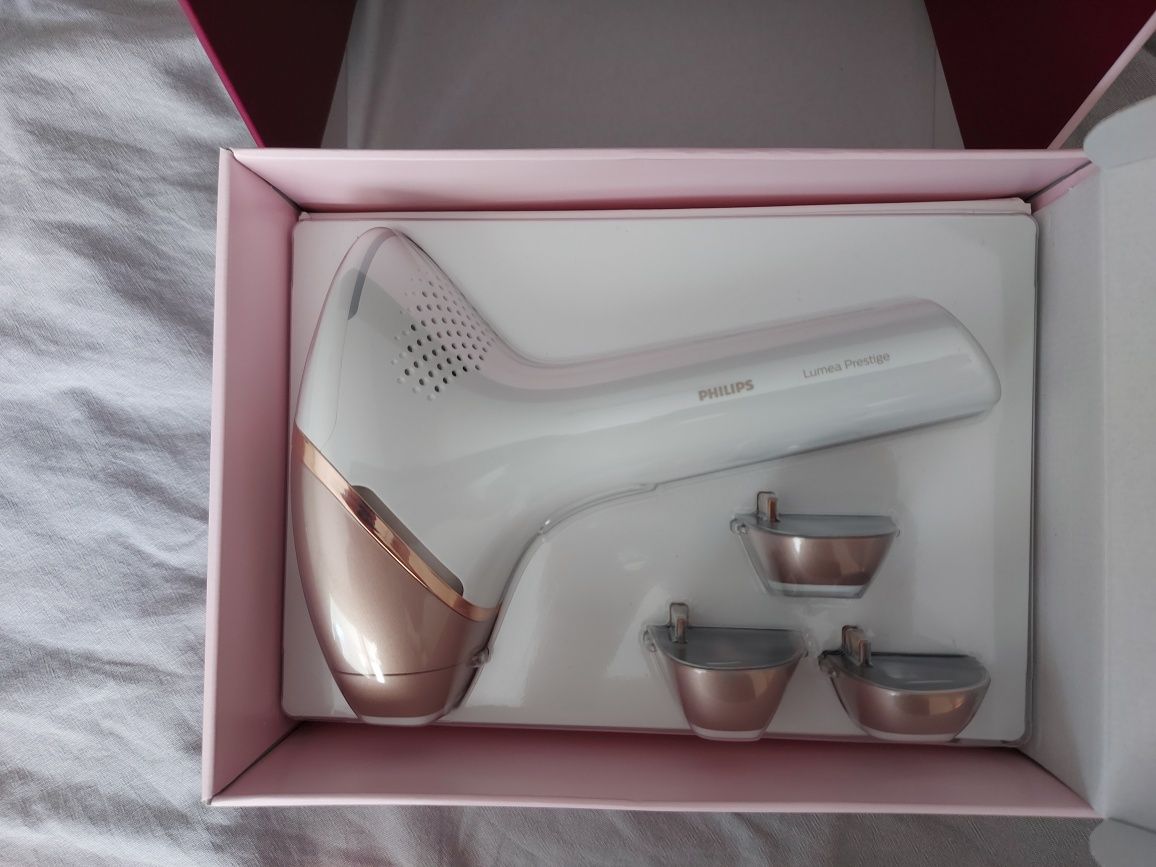 Фотоепилатор IPL Philips Lumea Prestige BRI956/00